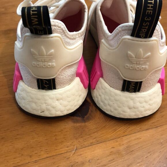 Adidas NMD R1 Cream Screaming Pink - Picture 5 of 11
